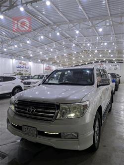 تۆیۆتا لاند کروزەر